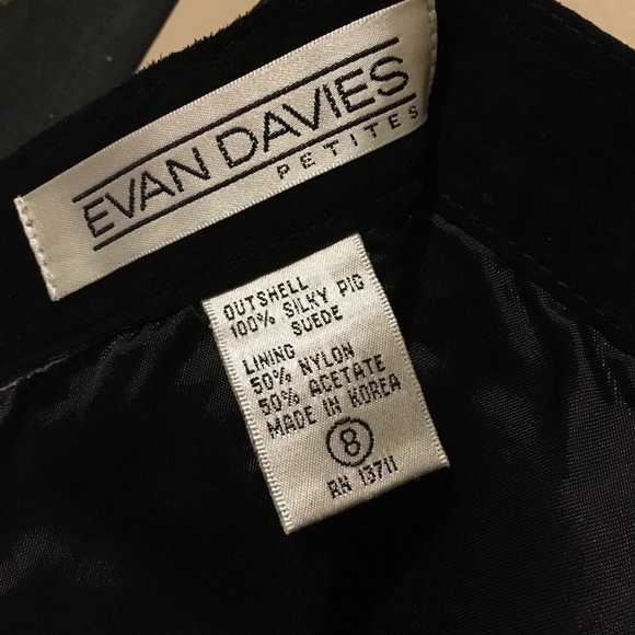 BLACK SUEDE VINTAGE SKIRT - Picture 4 of 4